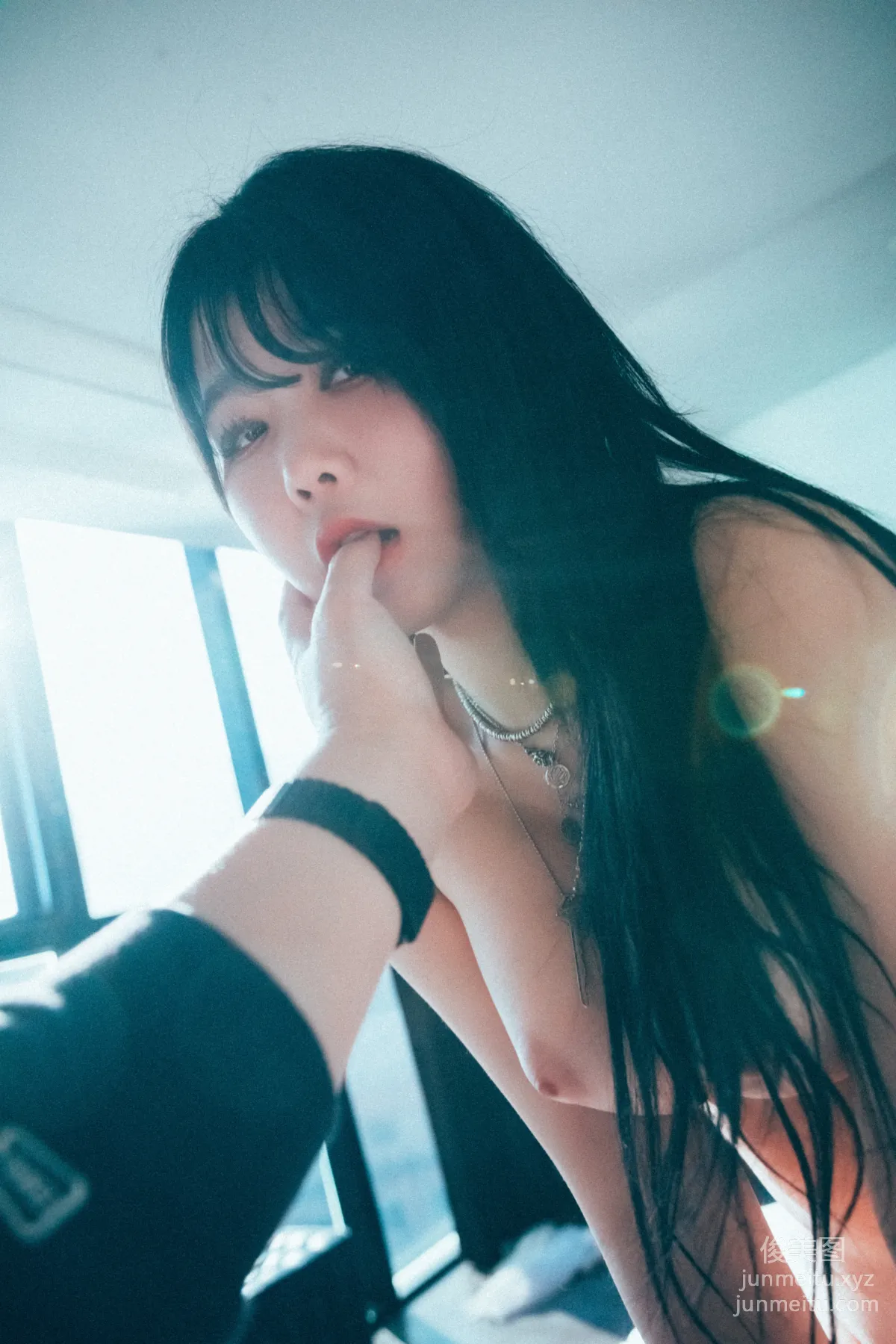 095.[Loozy] Zia (지아) - Wannait [93P] 41