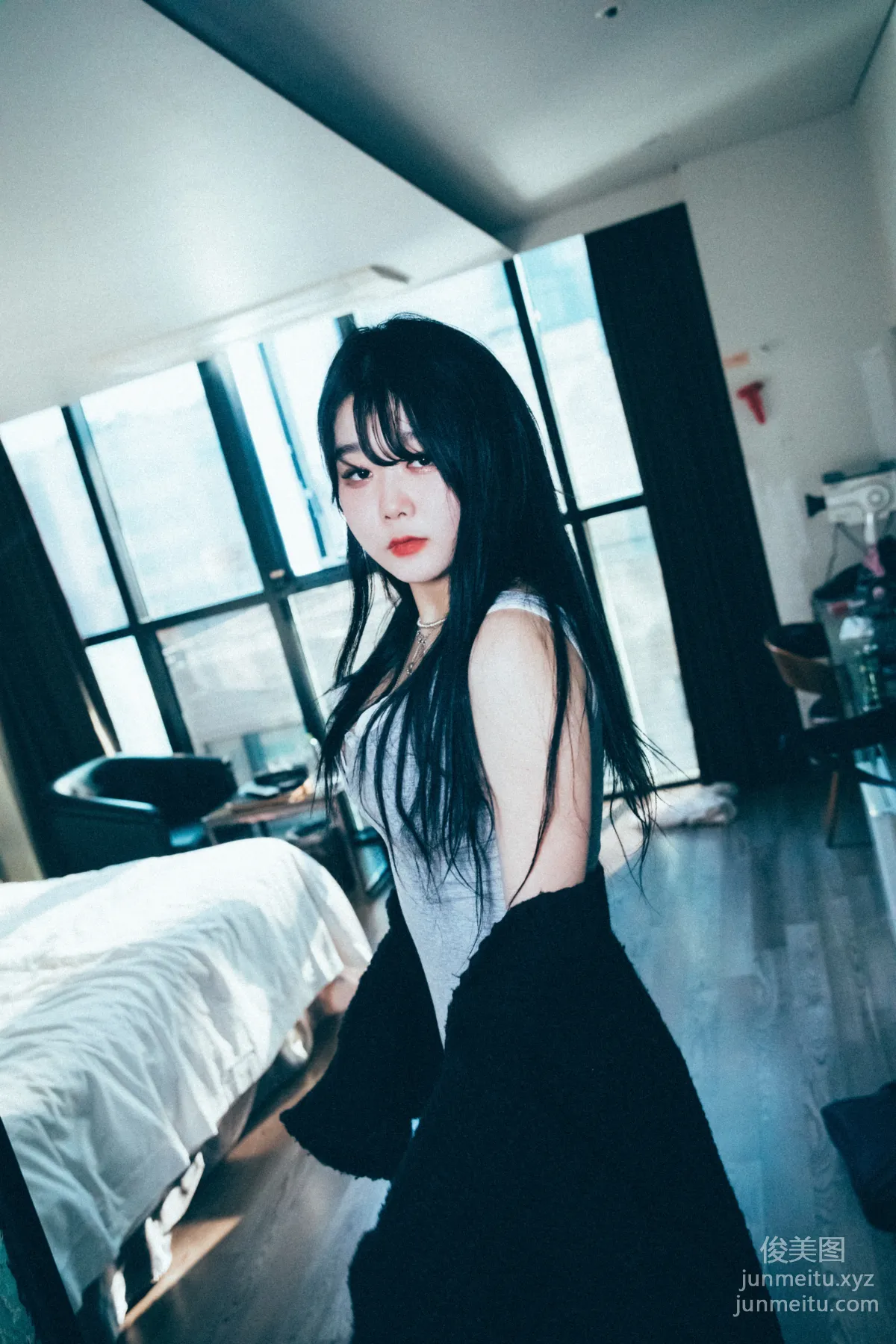 095.[Loozy] Zia (지아) - Wannait [93P] 45