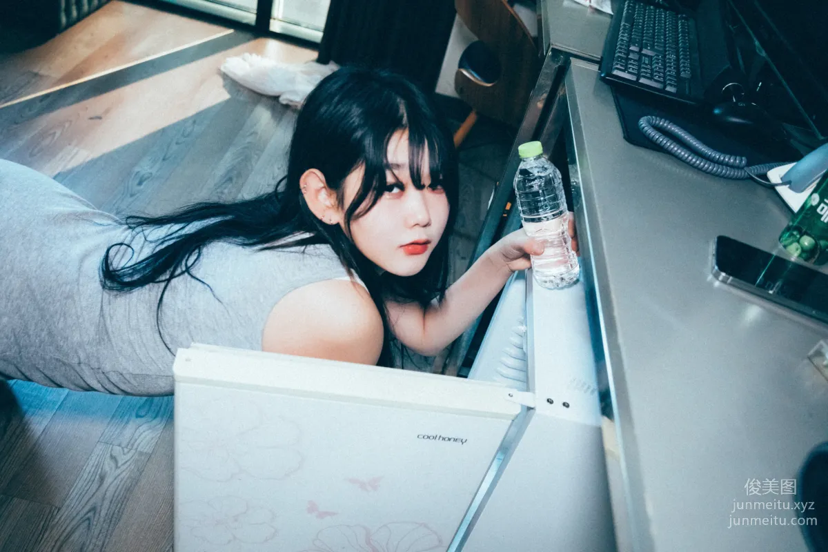 095.[Loozy] Zia (지아) - Wannait [93P] 54