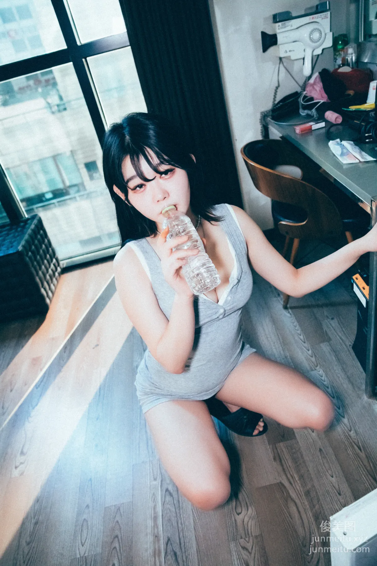095.[Loozy] Zia (지아) - Wannait [93P] 58
