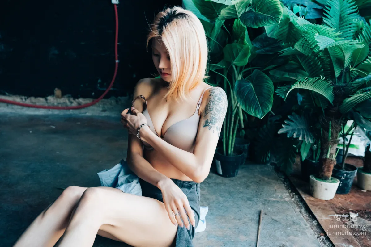 097.[Loozy] Enslave - Girlcrush [81P] photo 14