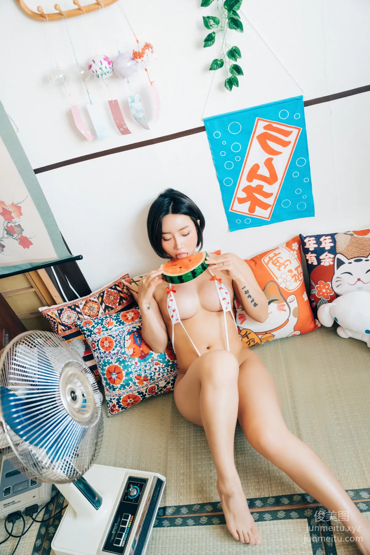 099.[Loozy] Booty Queen - Girl Room [145P] 53