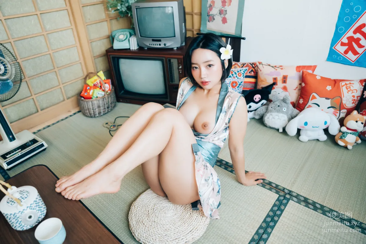 099.[Loozy] Booty Queen - Girl Room [145P] 96