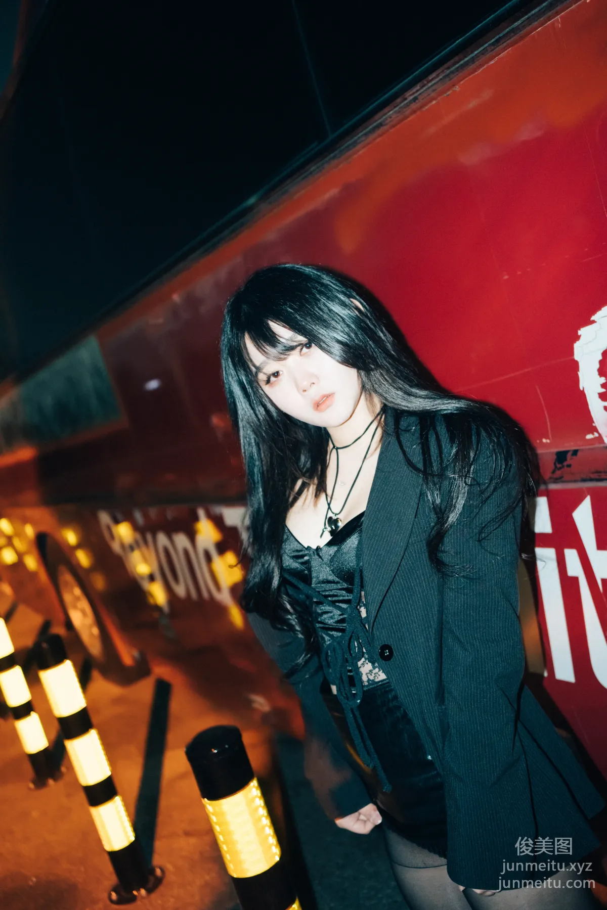 104.[Loozy] Zia (지아) - XXX At Night Road[161P] 2