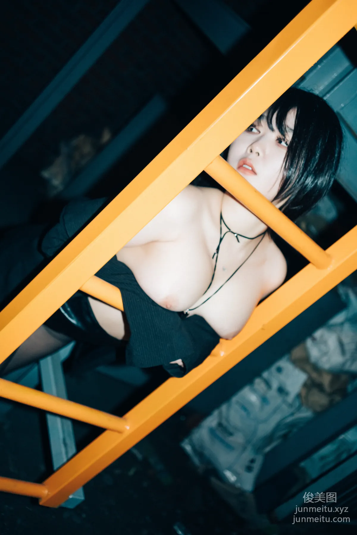 104.[Loozy] Zia (지아) - XXX At Night Road[161P] 136