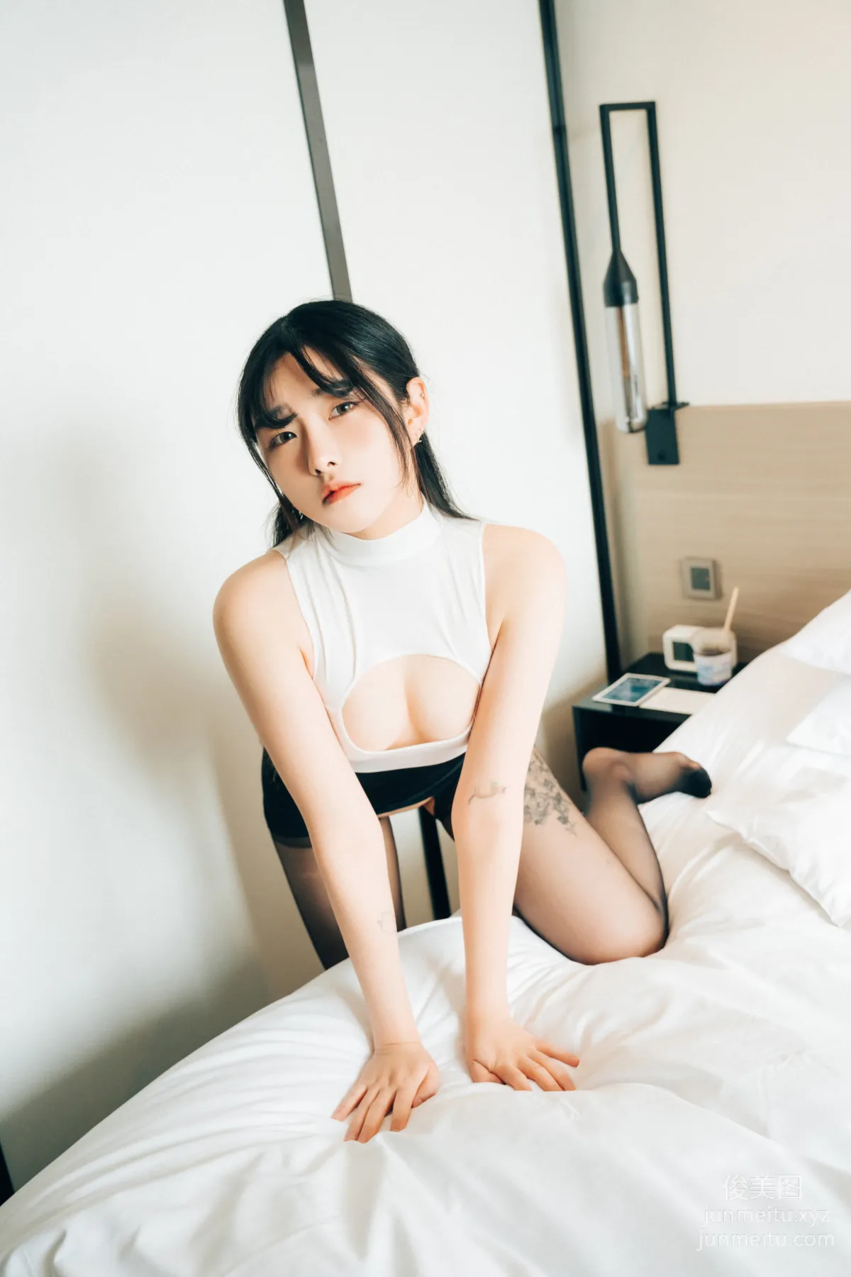111.[Loozy] Sonson (손손) - Spit On Mex [132P] 3