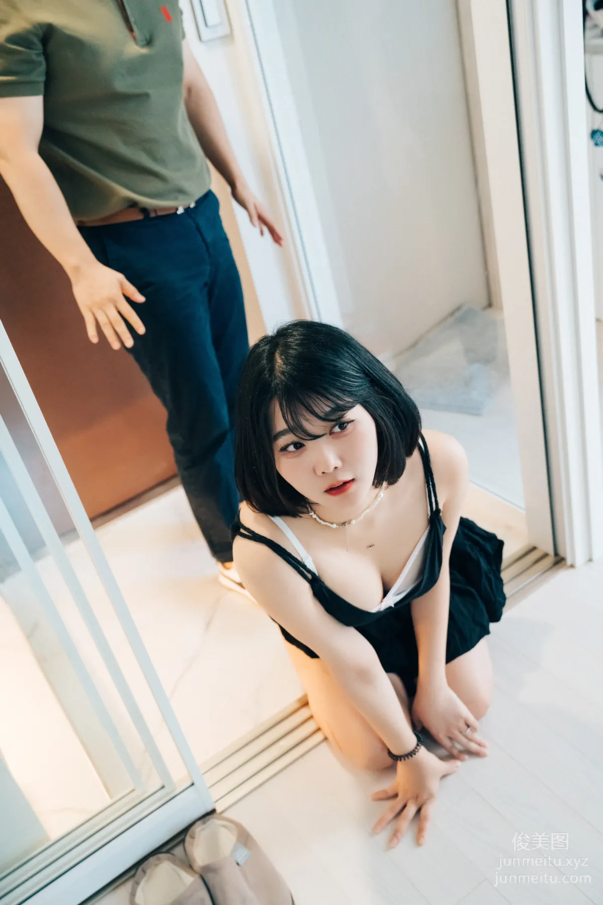 117.[Loozy] Zia (지아) - With Delivery Man[140P] 23