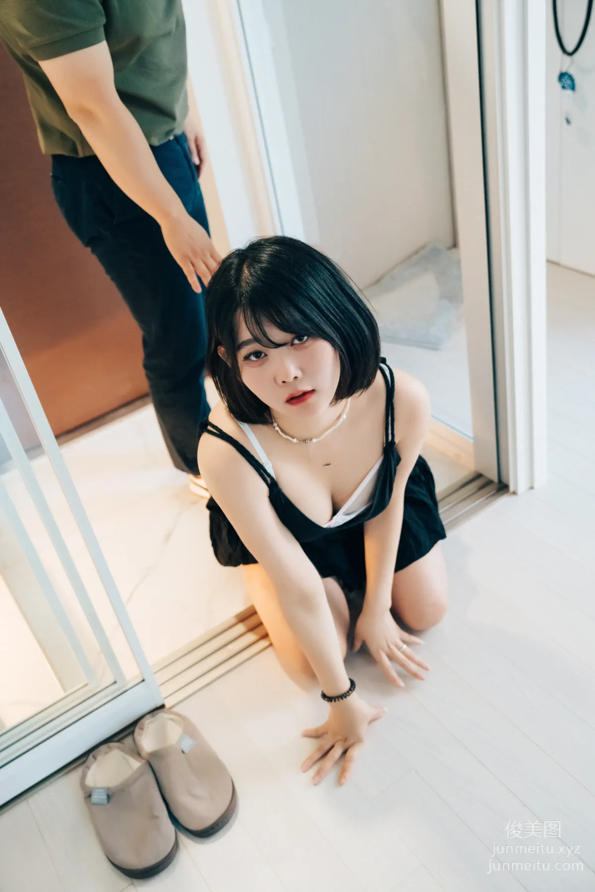 117.[Loozy] Zia (지아) - With Delivery Man[140P] 24