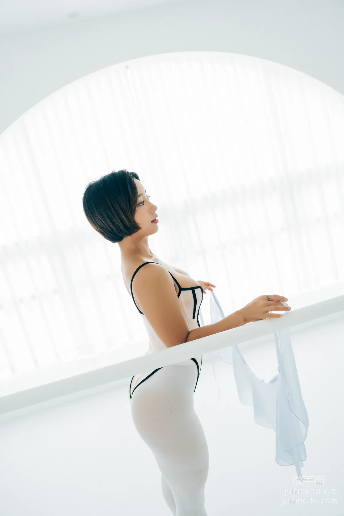Booty Queen: LOOZY 120. Tied Ups photo 10