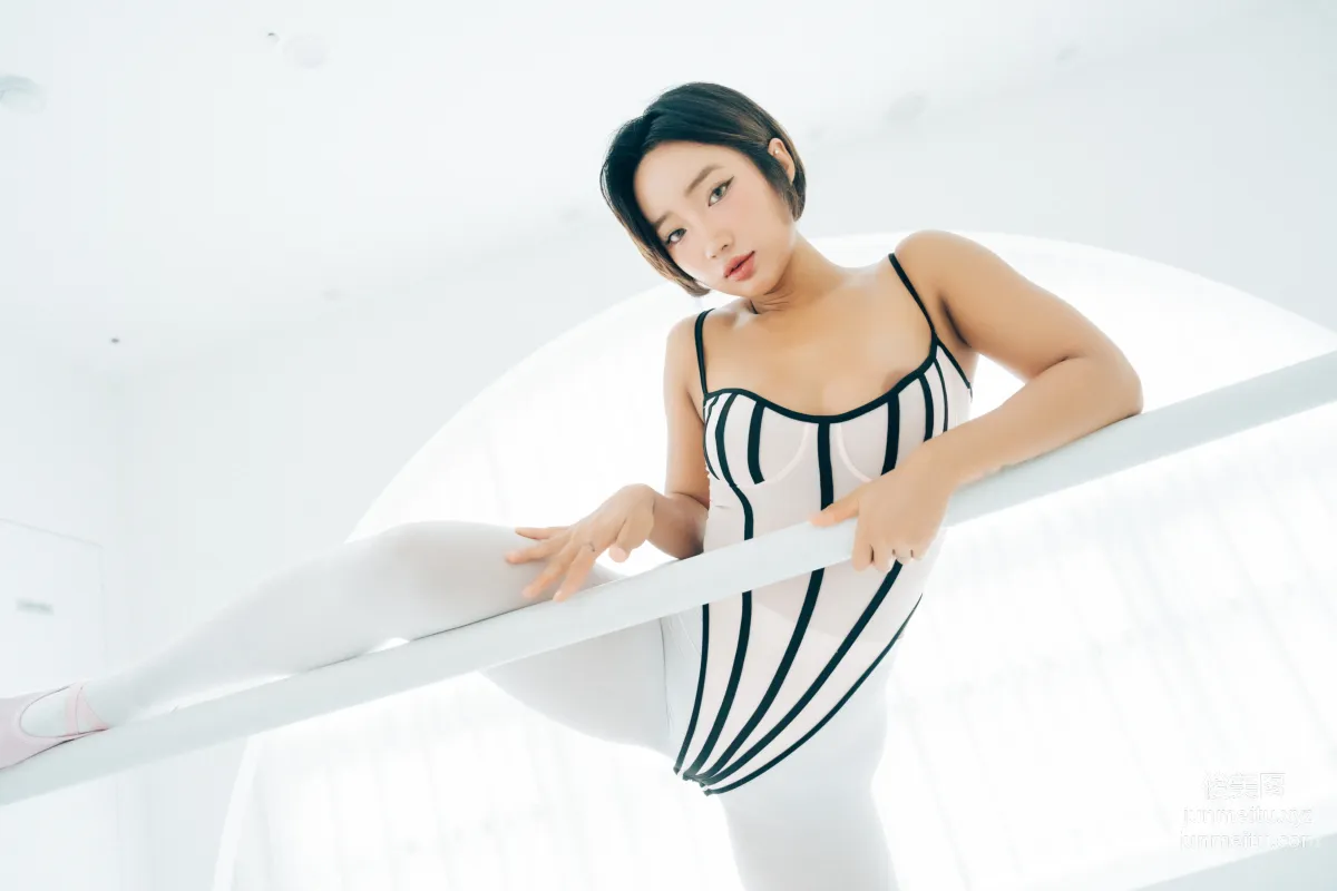 Booty Queen: LOOZY 120. Tied Ups photo 18
