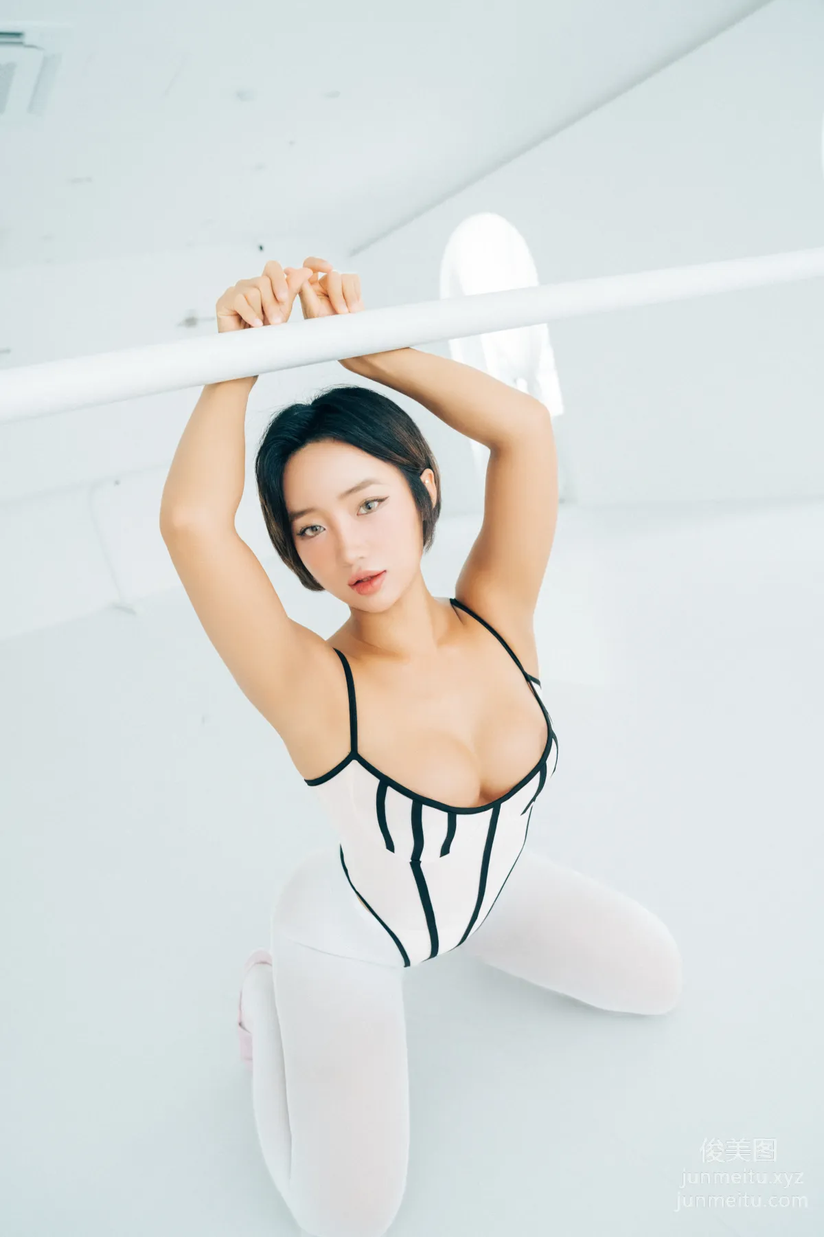 Booty Queen: LOOZY 120. Tied Ups photo 22