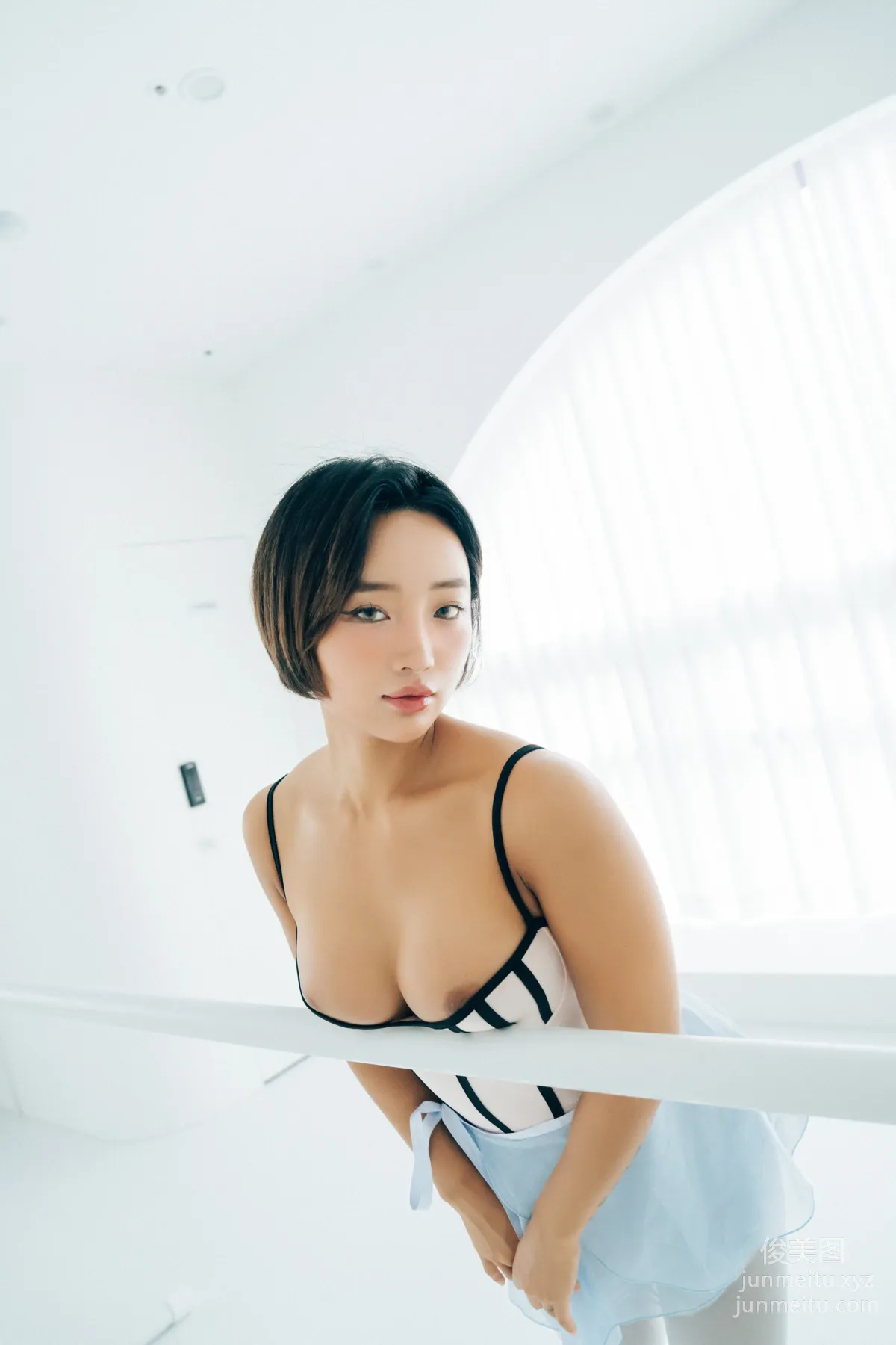 Booty Queen: LOOZY 120. Tied Ups photo 4