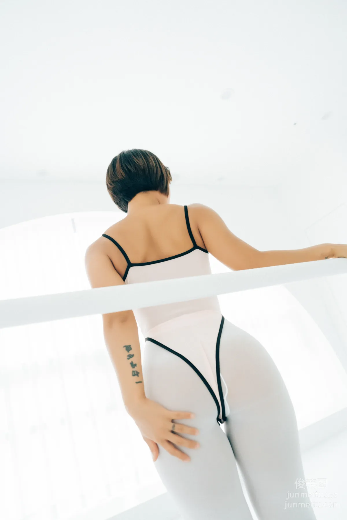 Booty Queen: LOOZY 120. Tied Ups photo 14
