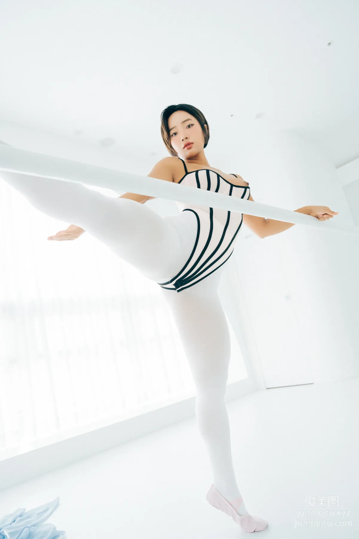 Booty Queen: LOOZY 120. Tied Ups photo 93