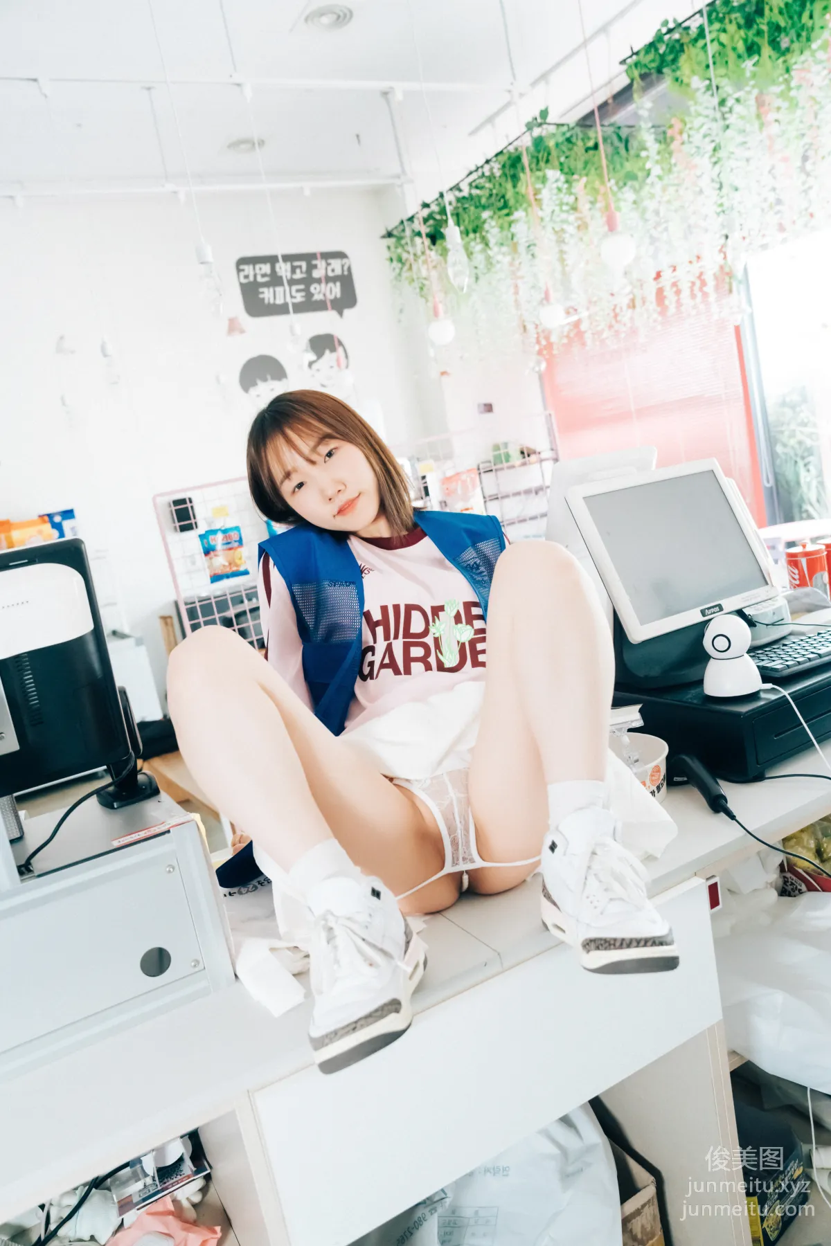 130.[Loozy] Yeri - Pocket Girl Alba - part 01 [146P] 17
