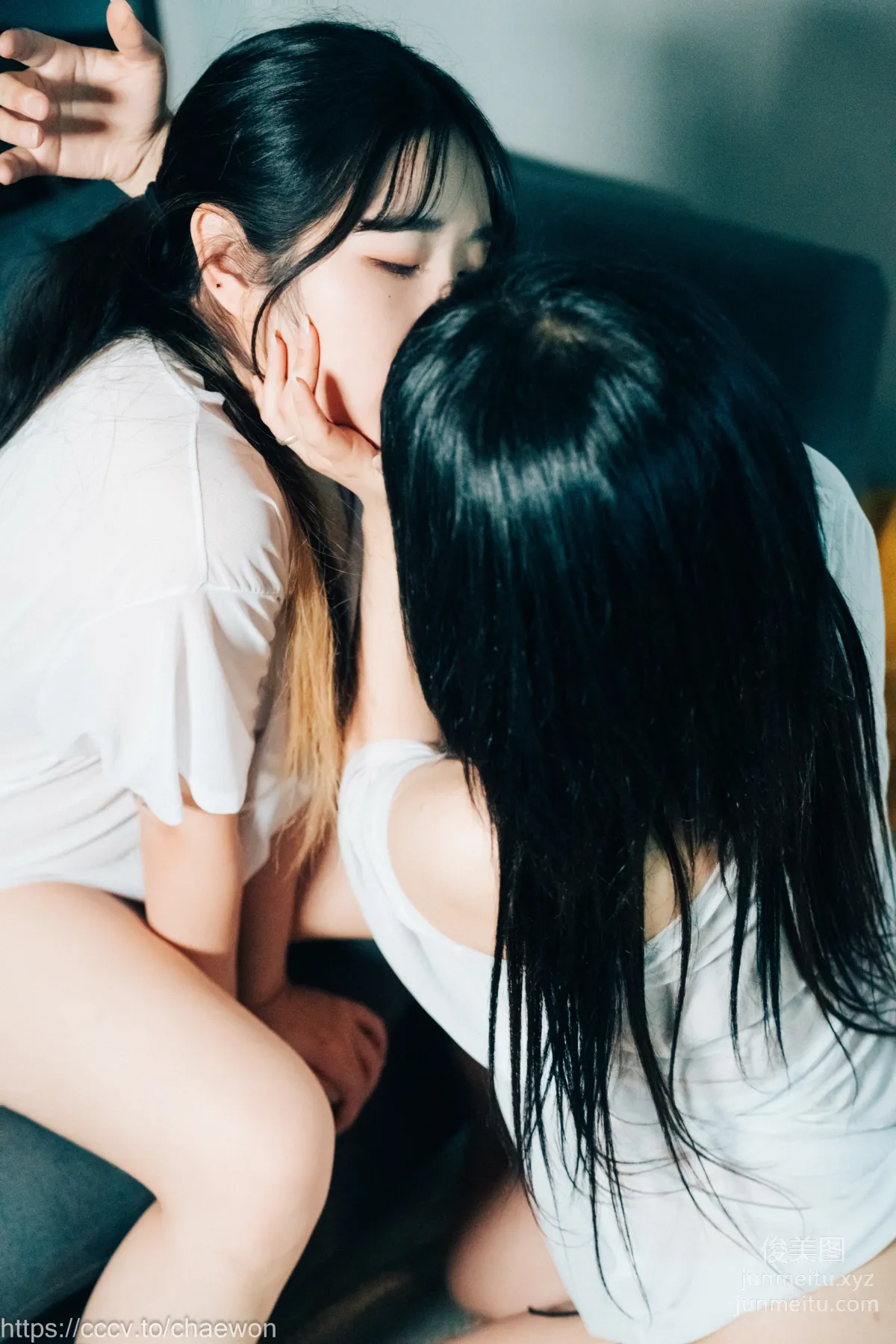 133.[Loozy] Zia (지아) & Sonson (손손) - yuri, girl's love[160P] 45