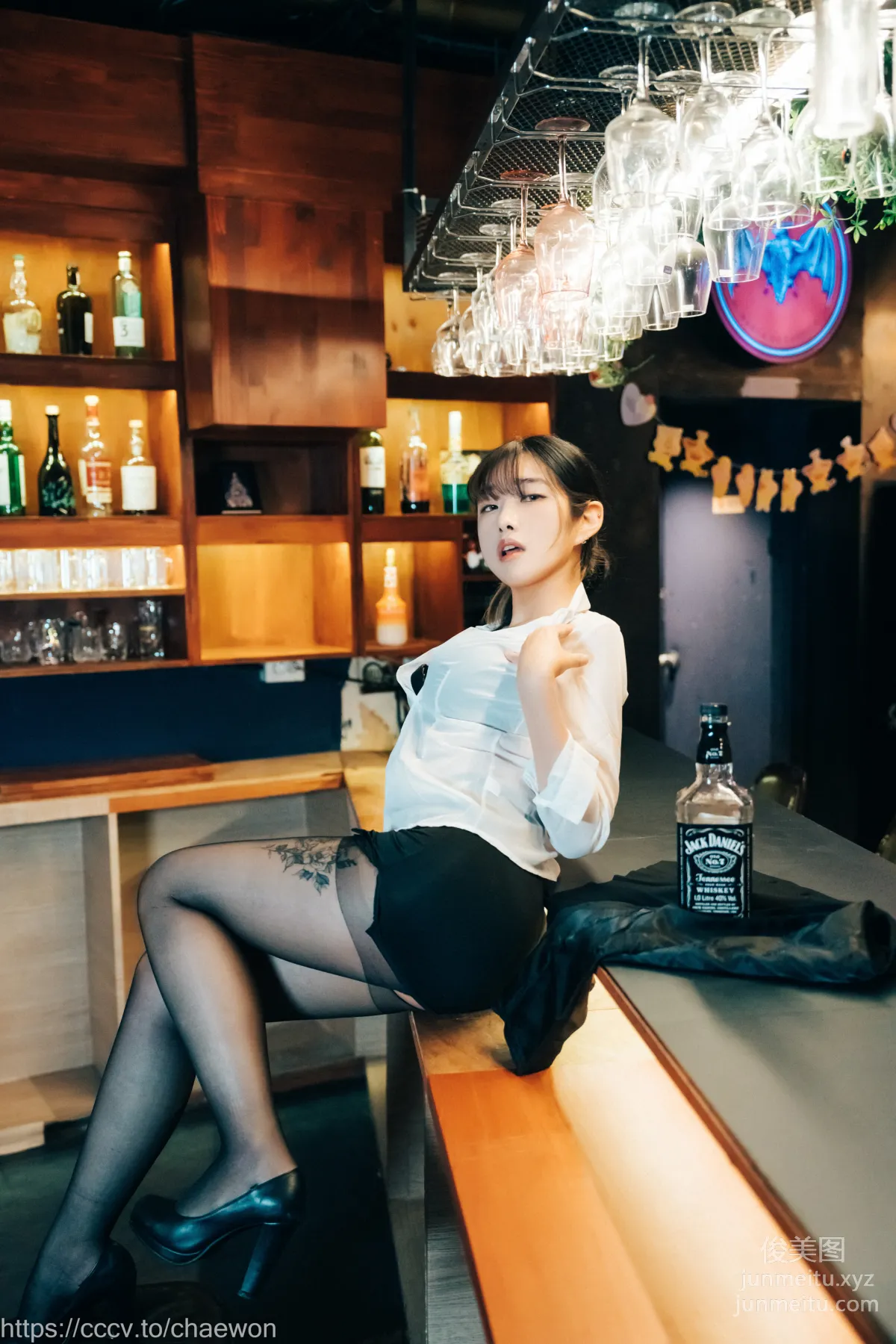134.[Loozy] SonSon (손손) - S Bar[107P] 2