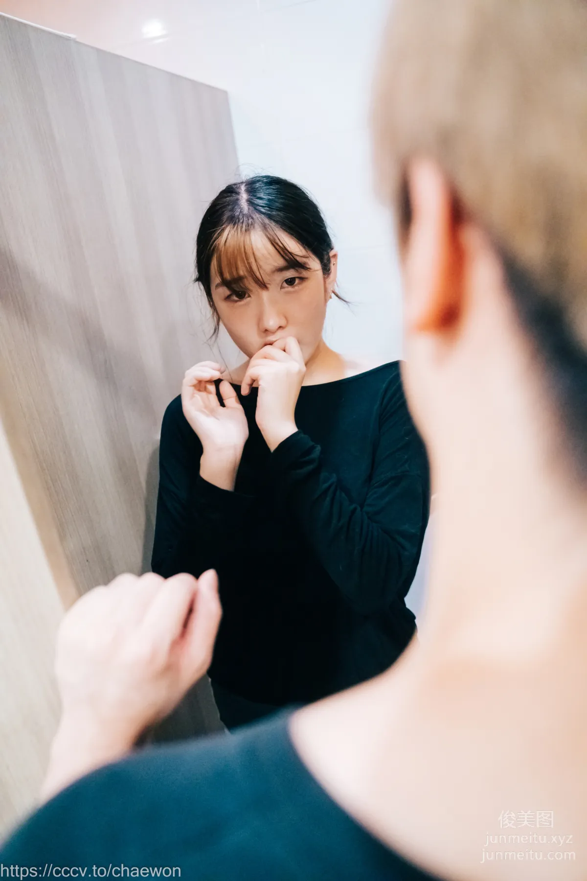 140.[Loozy] SonSon (손손) - Public Toilet - part 01[157P] 74