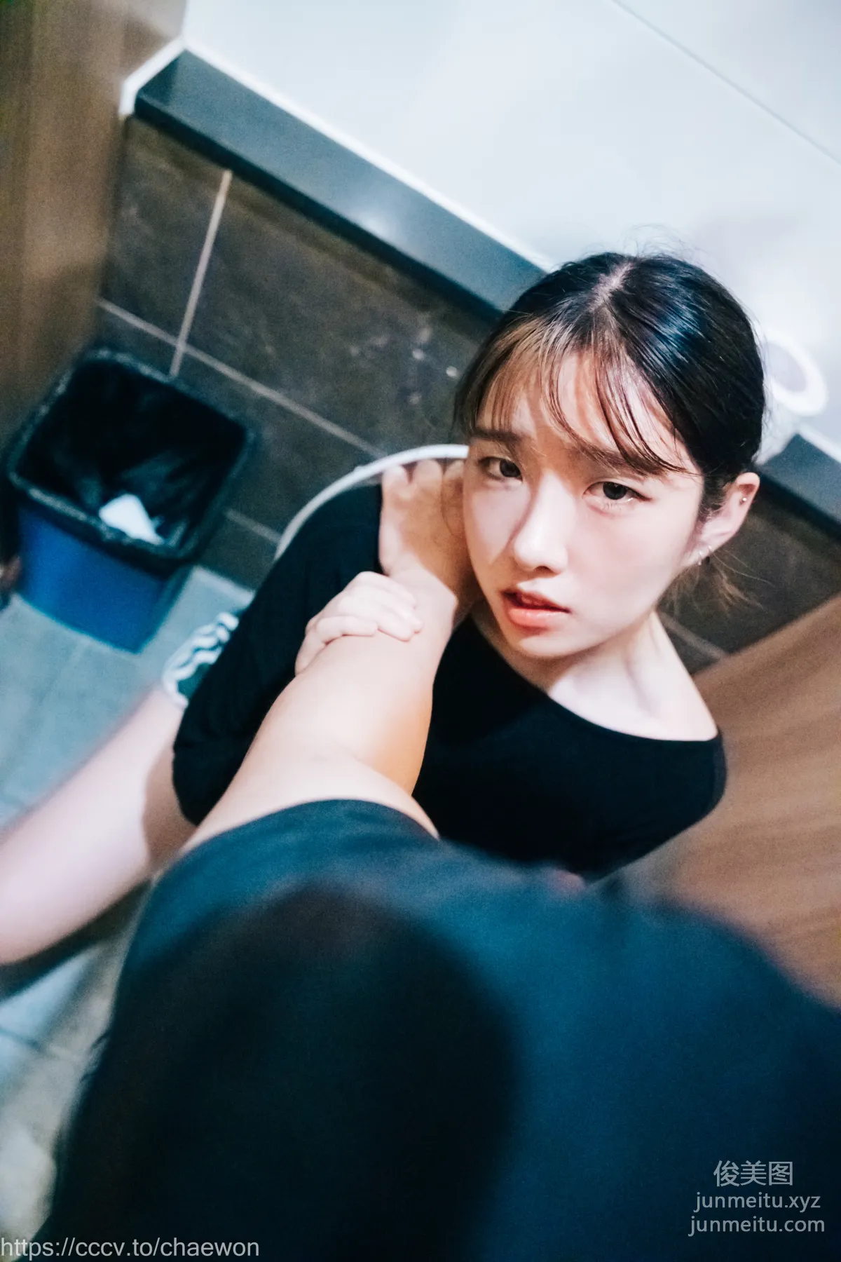 140.[Loozy] SonSon (손손) - Public Toilet - part 01[157P] 78