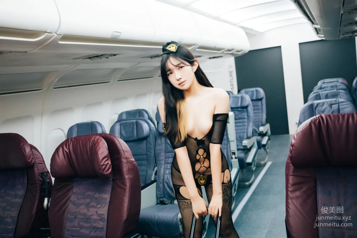 [Loozy] Sonson (손손) - Night Flight [132P] 6
