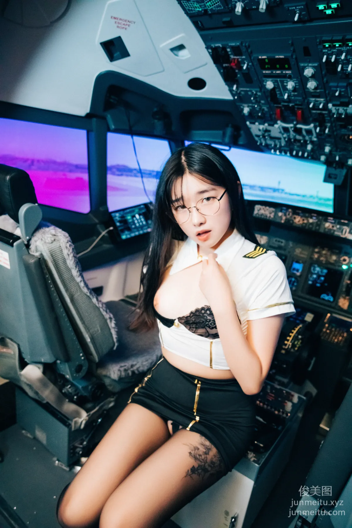Sonson: LOOZY Night Flight photo 87