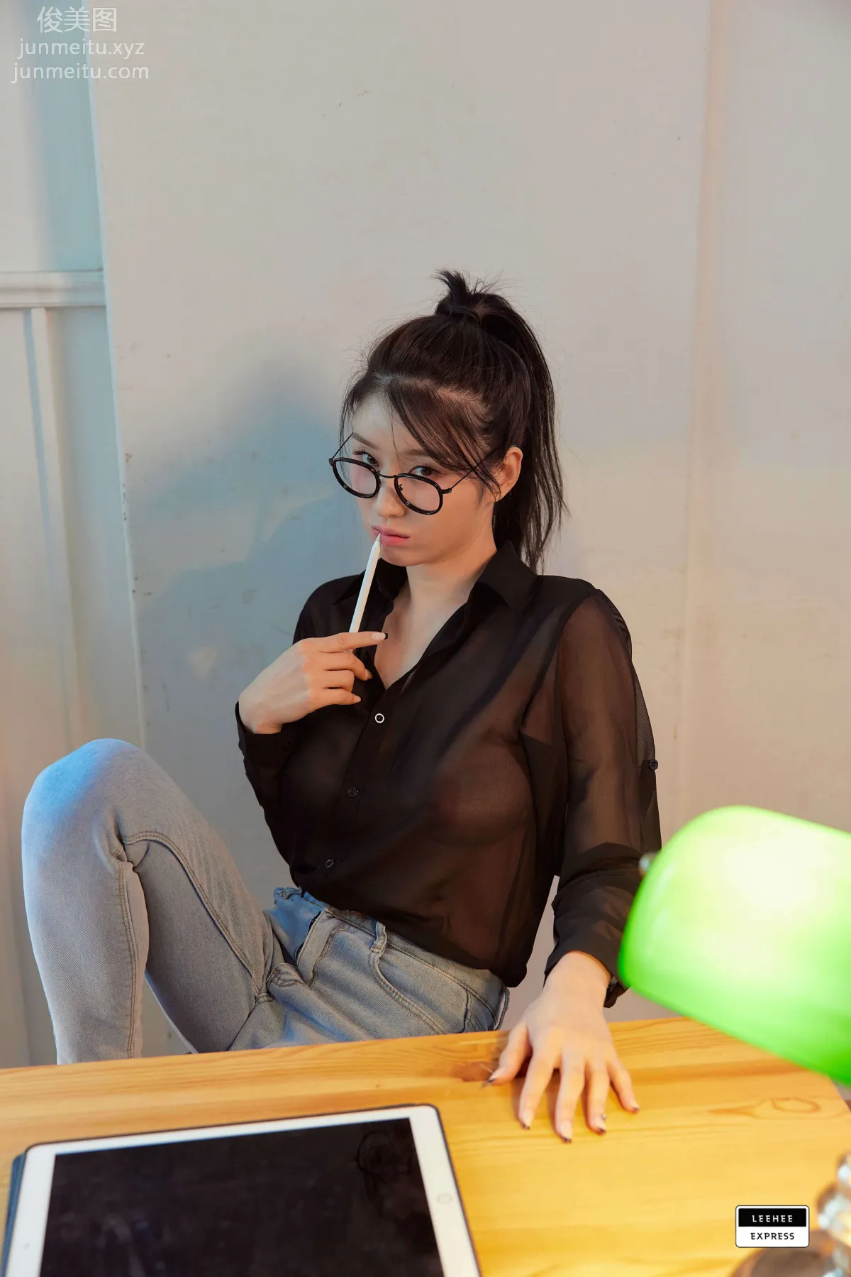 LeeheeExpress – NO.207 LEHC-068A Woo [66P] 1