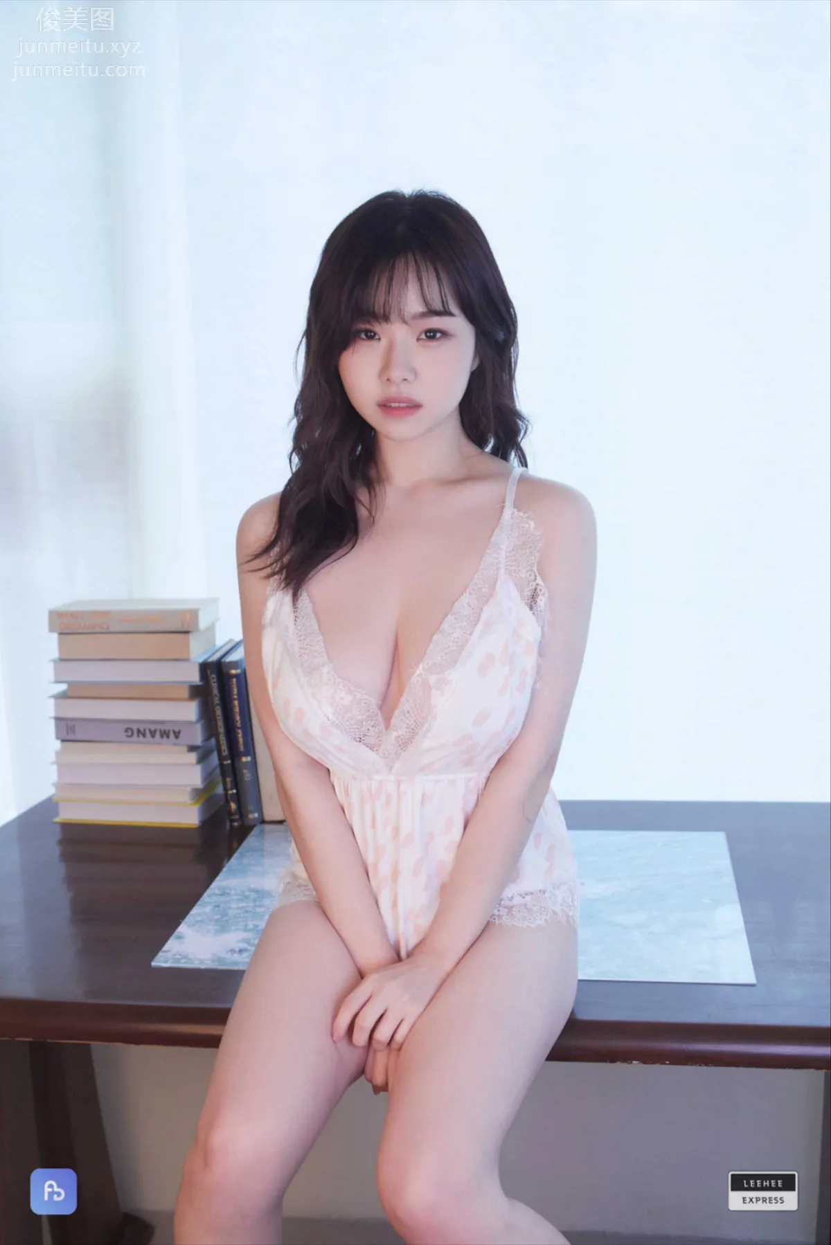 LeeheeExpress – NO.241 LEBE-195 Merry (쮸리) [50P] 29