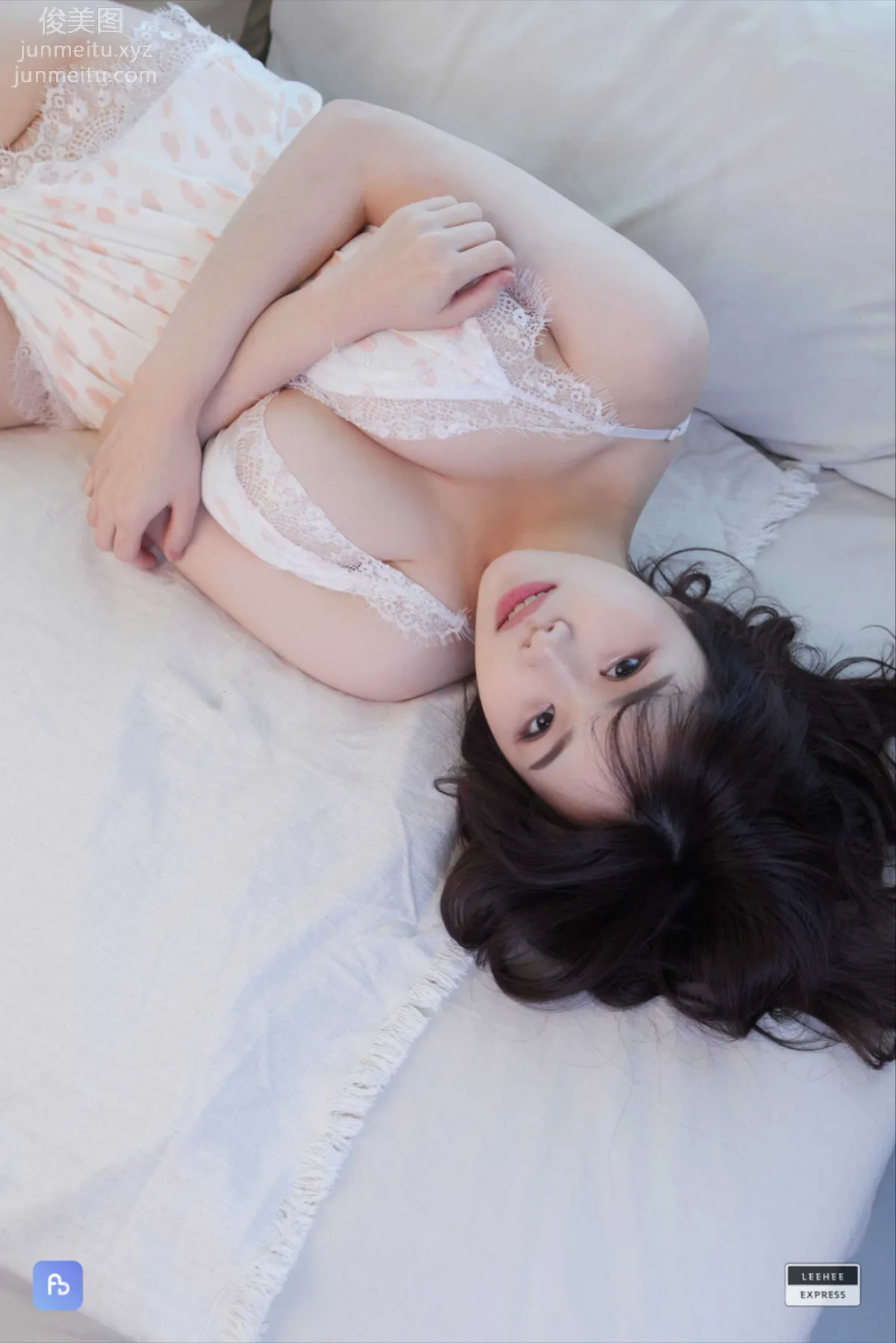 LeeheeExpress – NO.241 LEBE-195 Merry (쮸리) [50P] 9