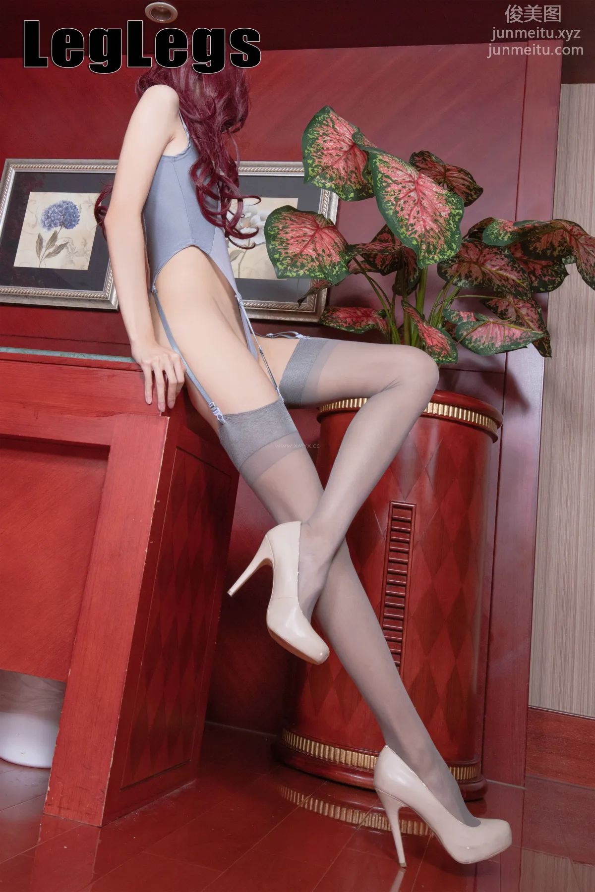 Minna: Leg Hacker No. 109 photo 9