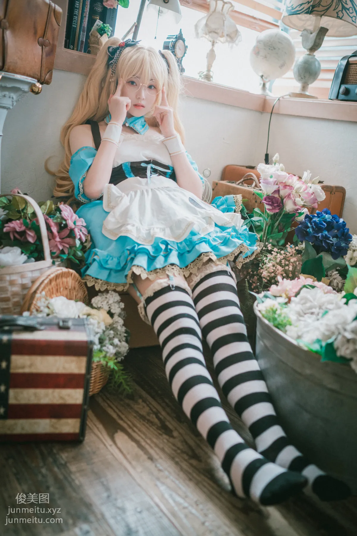 004.[DJAWA] Bambi - Alice in Glasses[49P] 5
