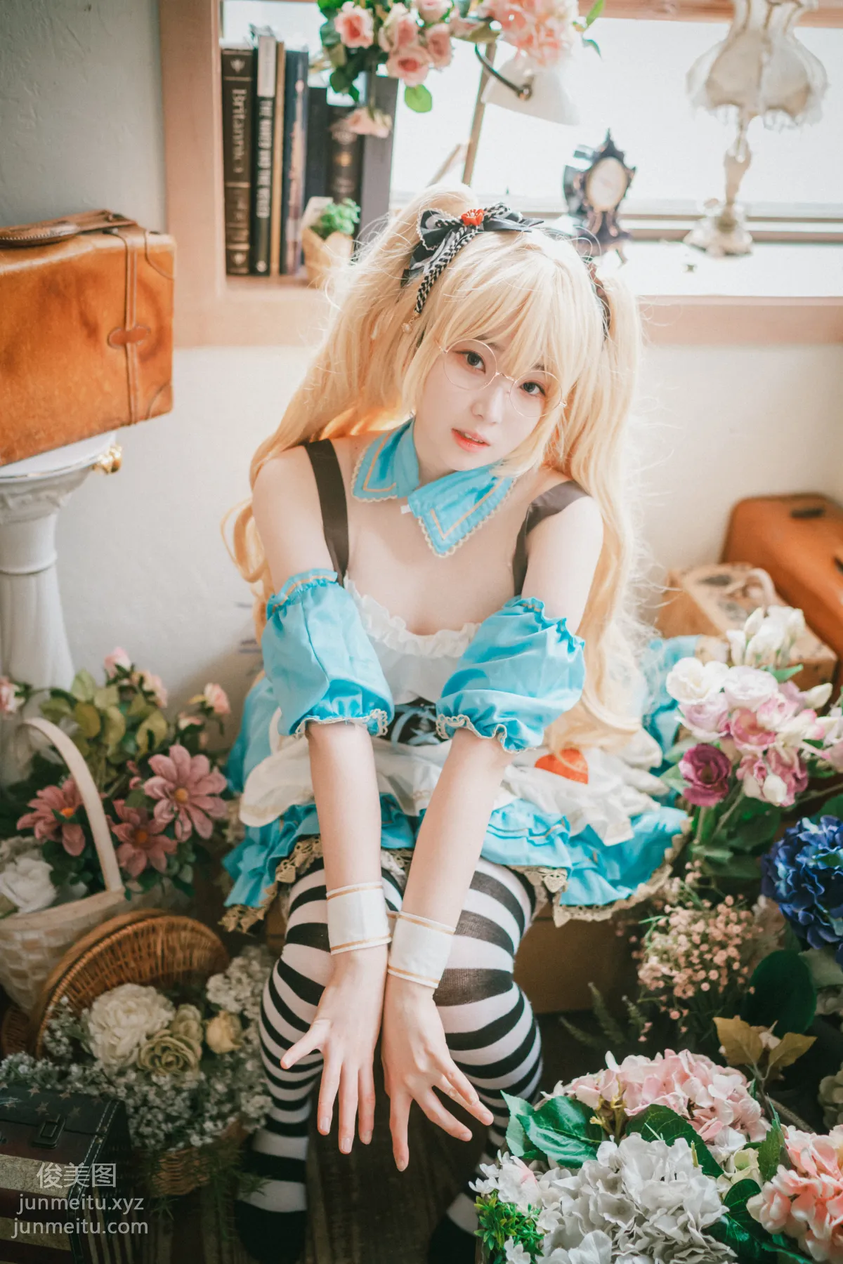 004.[DJAWA] Bambi - Alice in Glasses[49P] 6