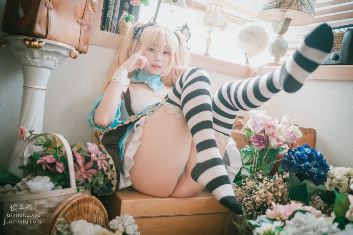 004.[DJAWA] Bambi - Alice in Glasses[49P] 7