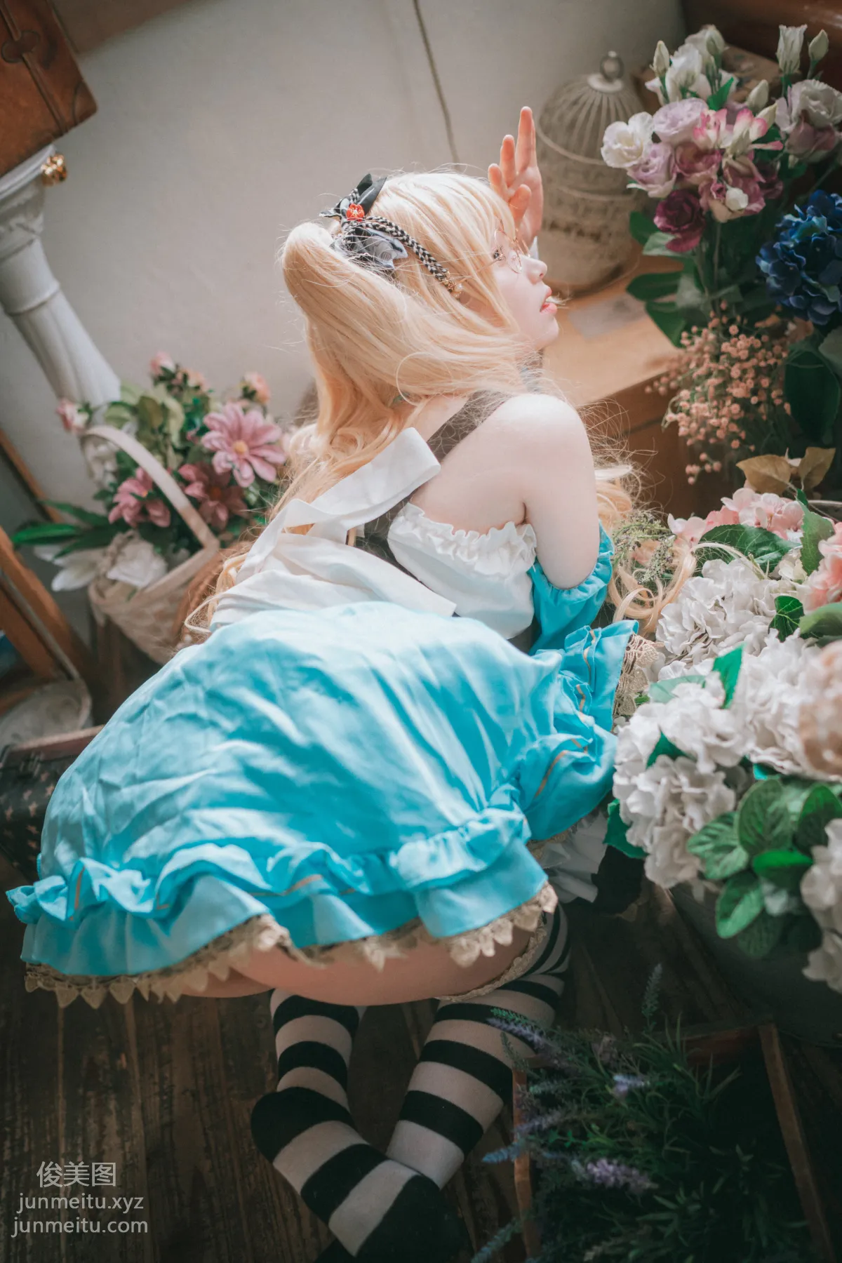 004.[DJAWA] Bambi - Alice in Glasses[49P] 12