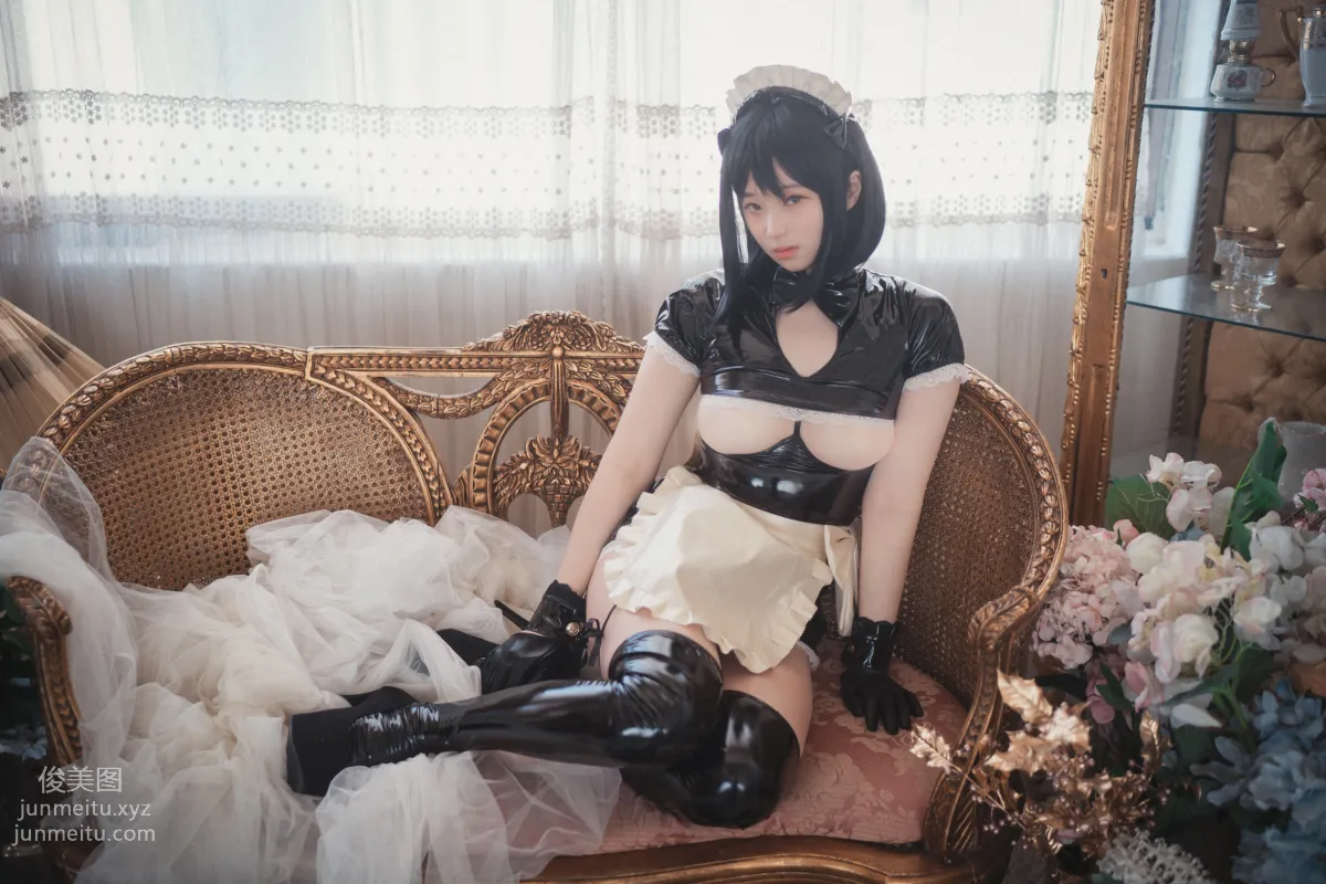 009.[DJAWA] Bambi - Femme de Chambre en Latex[67P] 48