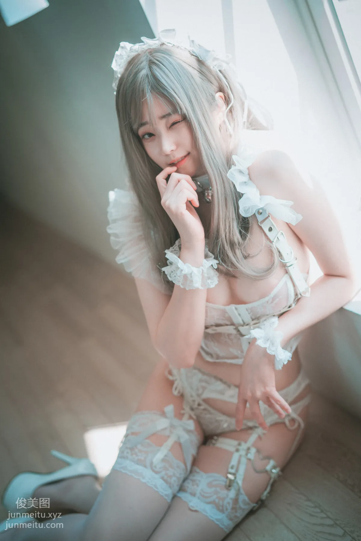 018.[DJAWA] Bambi - Reine de Blanc + B-side[42P] 40