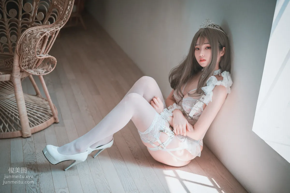 018.[DJAWA] Bambi - Reine de Blanc + B-side[42P] 70