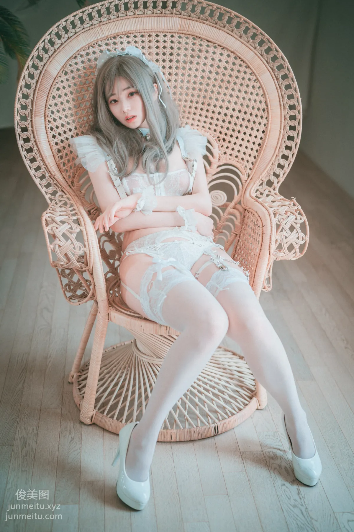 018.[DJAWA] Bambi - Reine de Blanc + B-side[42P] 100