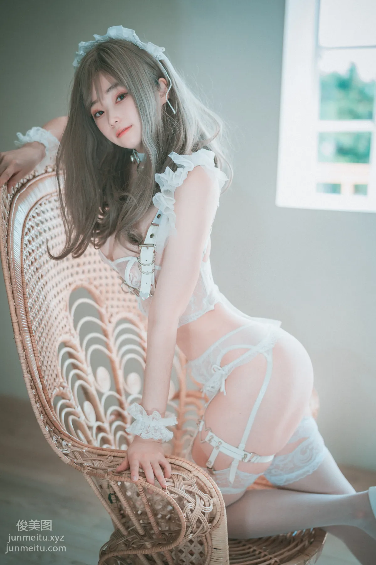 018.[DJAWA] Bambi - Reine de Blanc + B-side[42P] 101