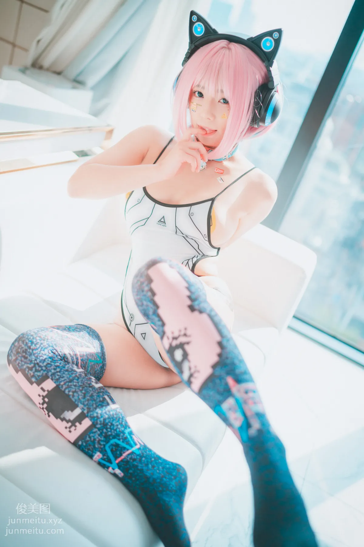048.[DJAWA] Maruemon - Caution Girl X Athletic Girl[57P] 28