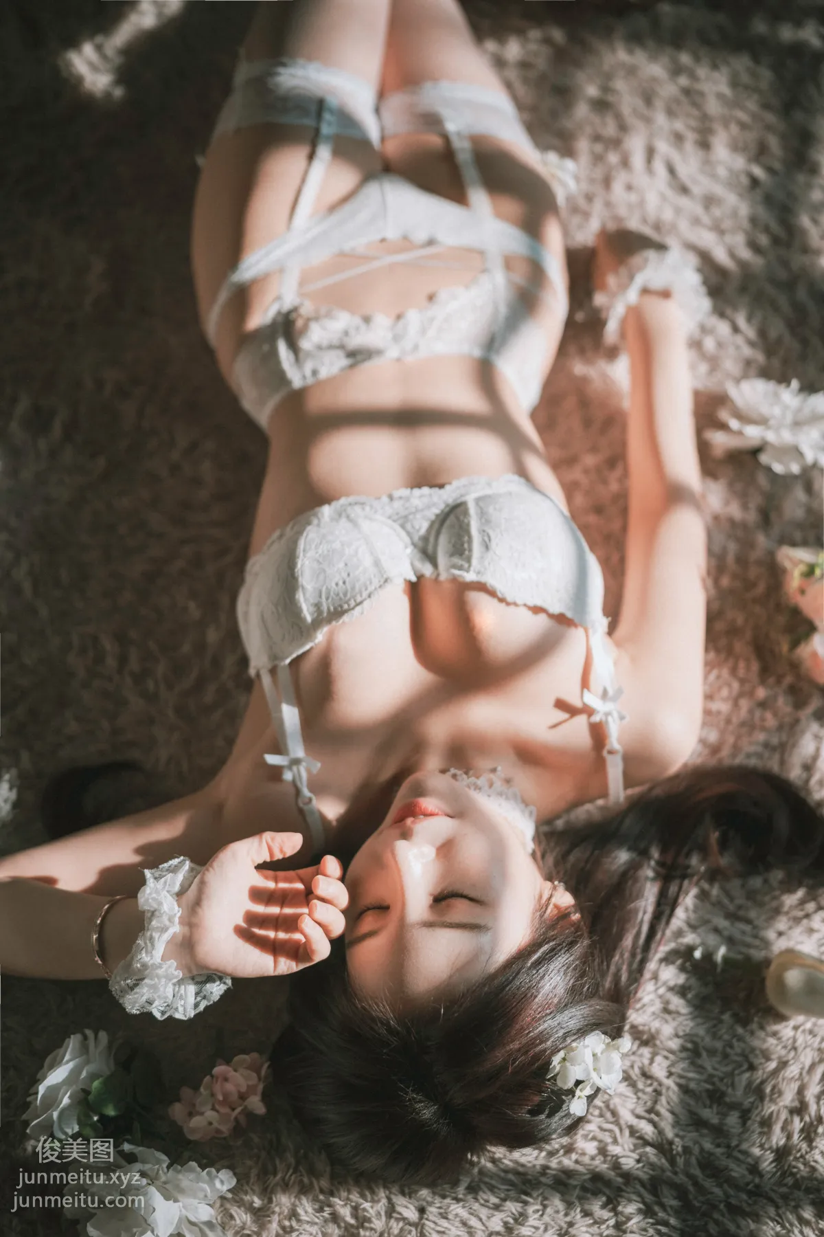 167.[DJAWA] ZZYuri - Alluring White[44P] 8
