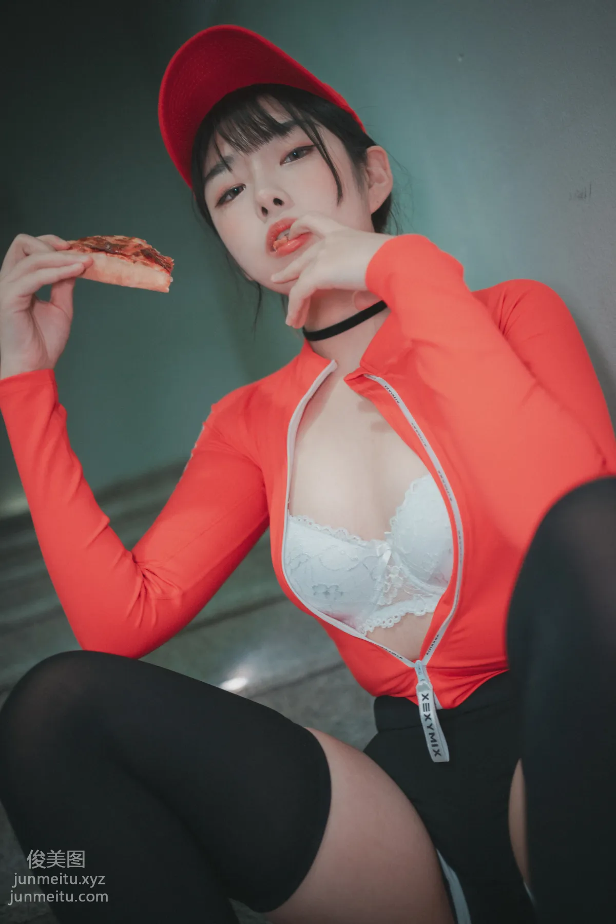 198.[DJAWA] SonSon - Pizza Girl[111P] 14