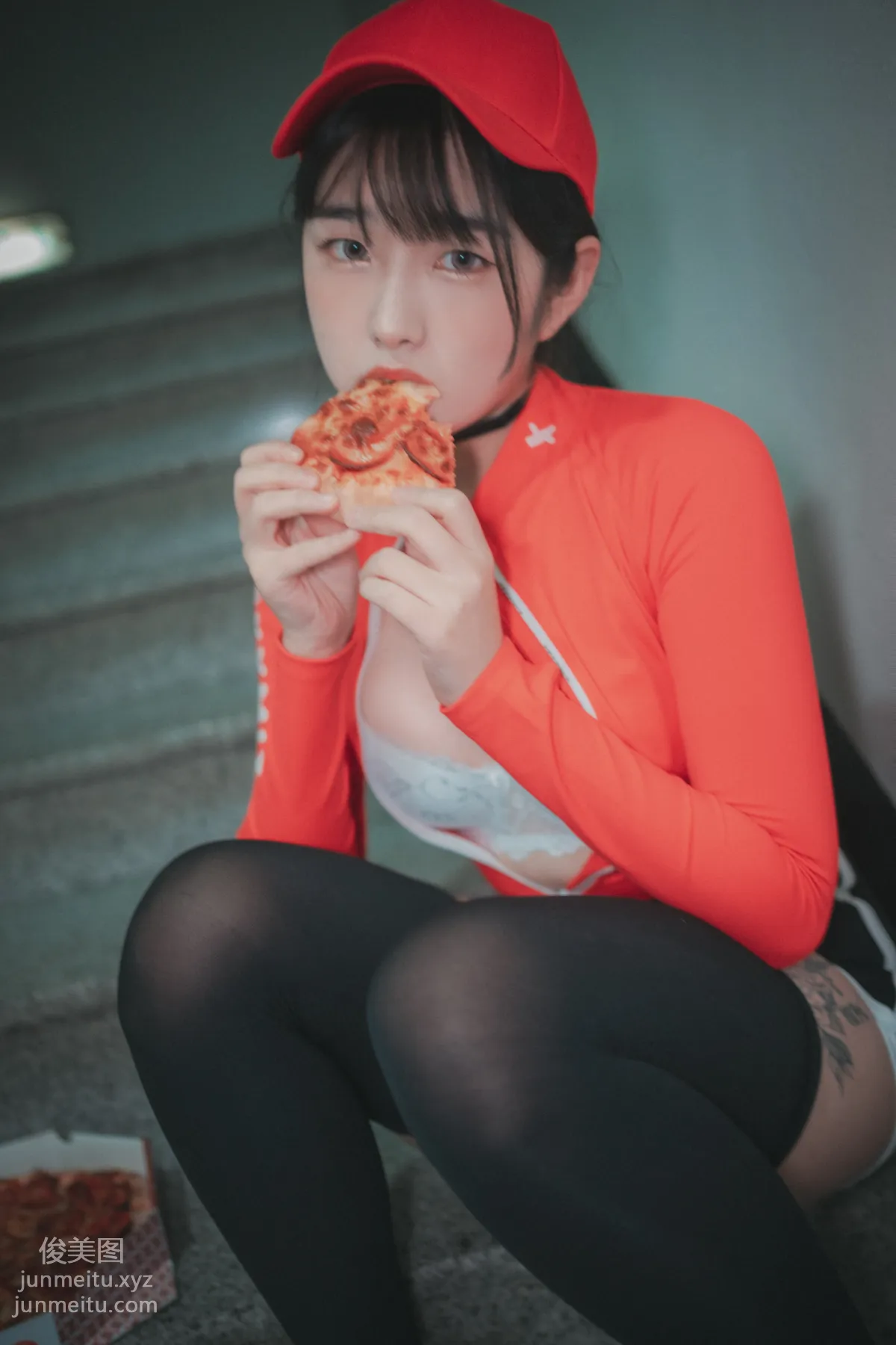 198.[DJAWA] SonSon - Pizza Girl[111P] 16