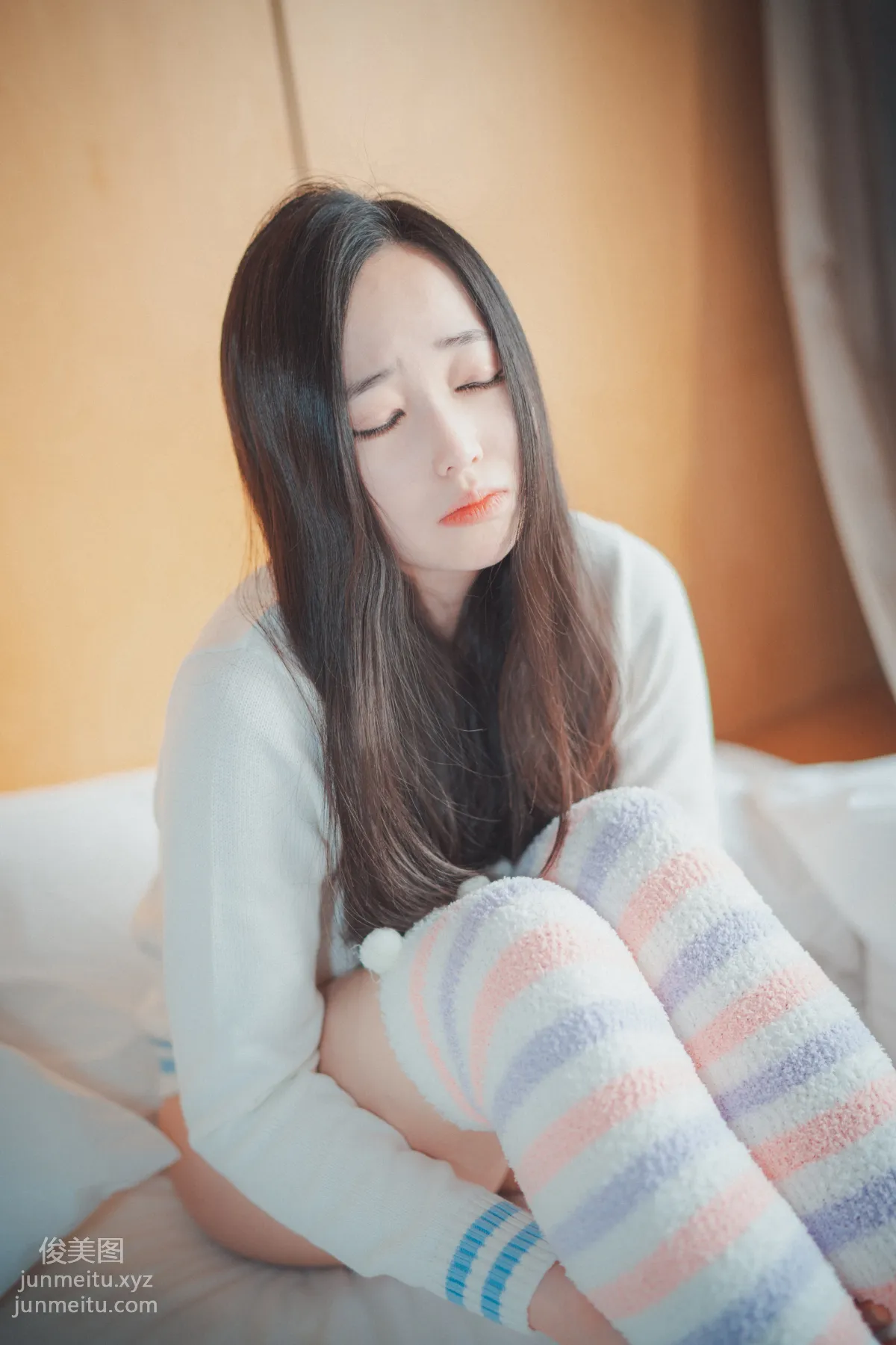 212.[DJAWA] Bambi - Homebody Girl[50P] 25