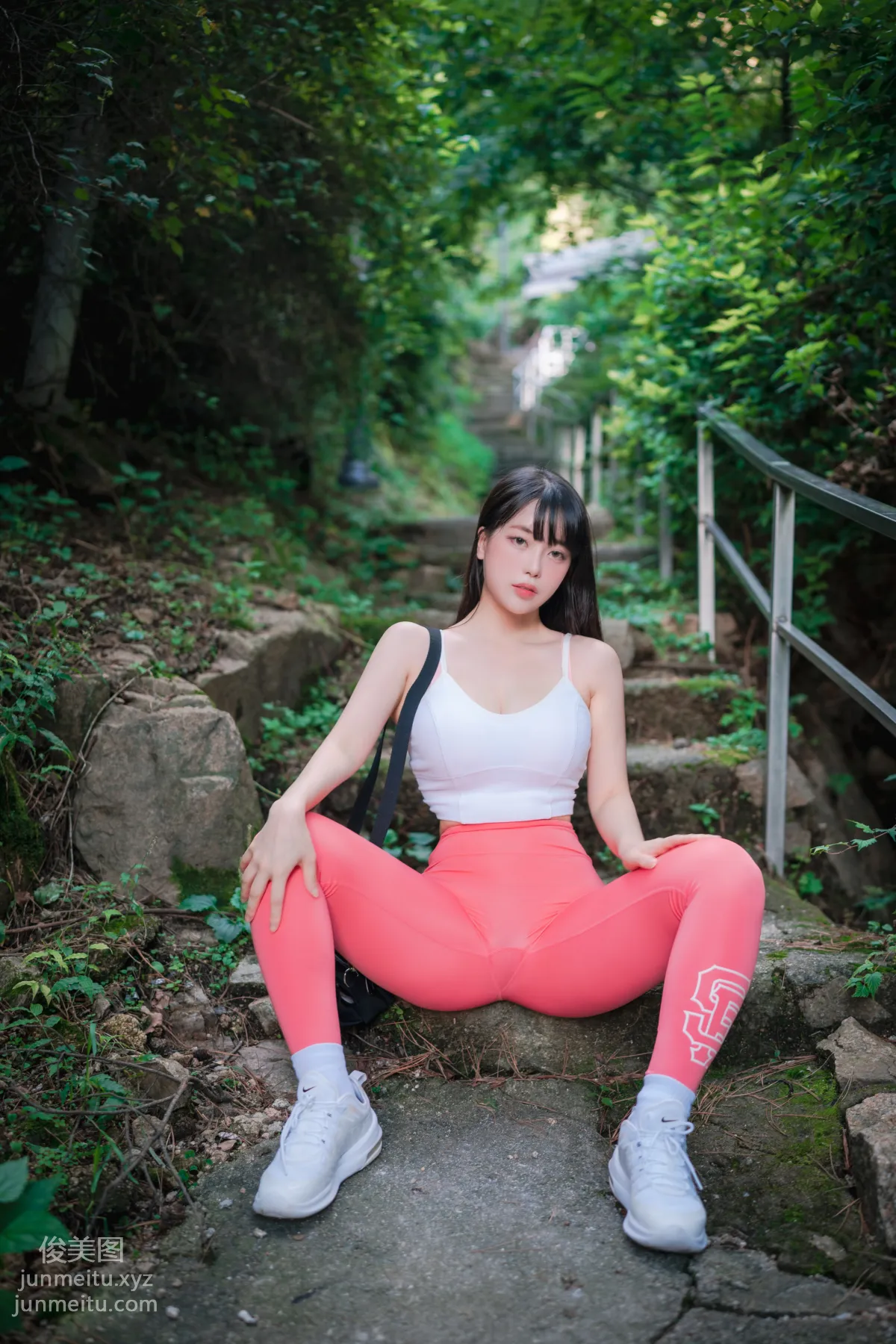249.[DJAWA] ZziZzi – Naughty Trekking 2nd Course + S.Ver[80P] 14
