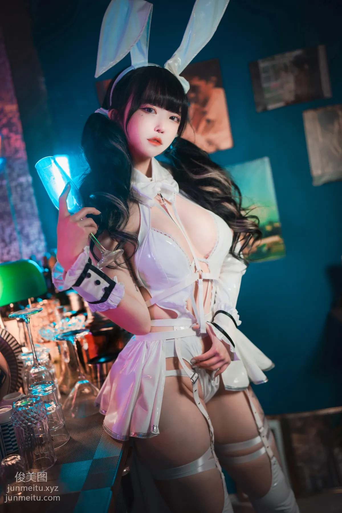 256.[DJAWA] Aram (아람) - Tame Your Bunny [164P] 15