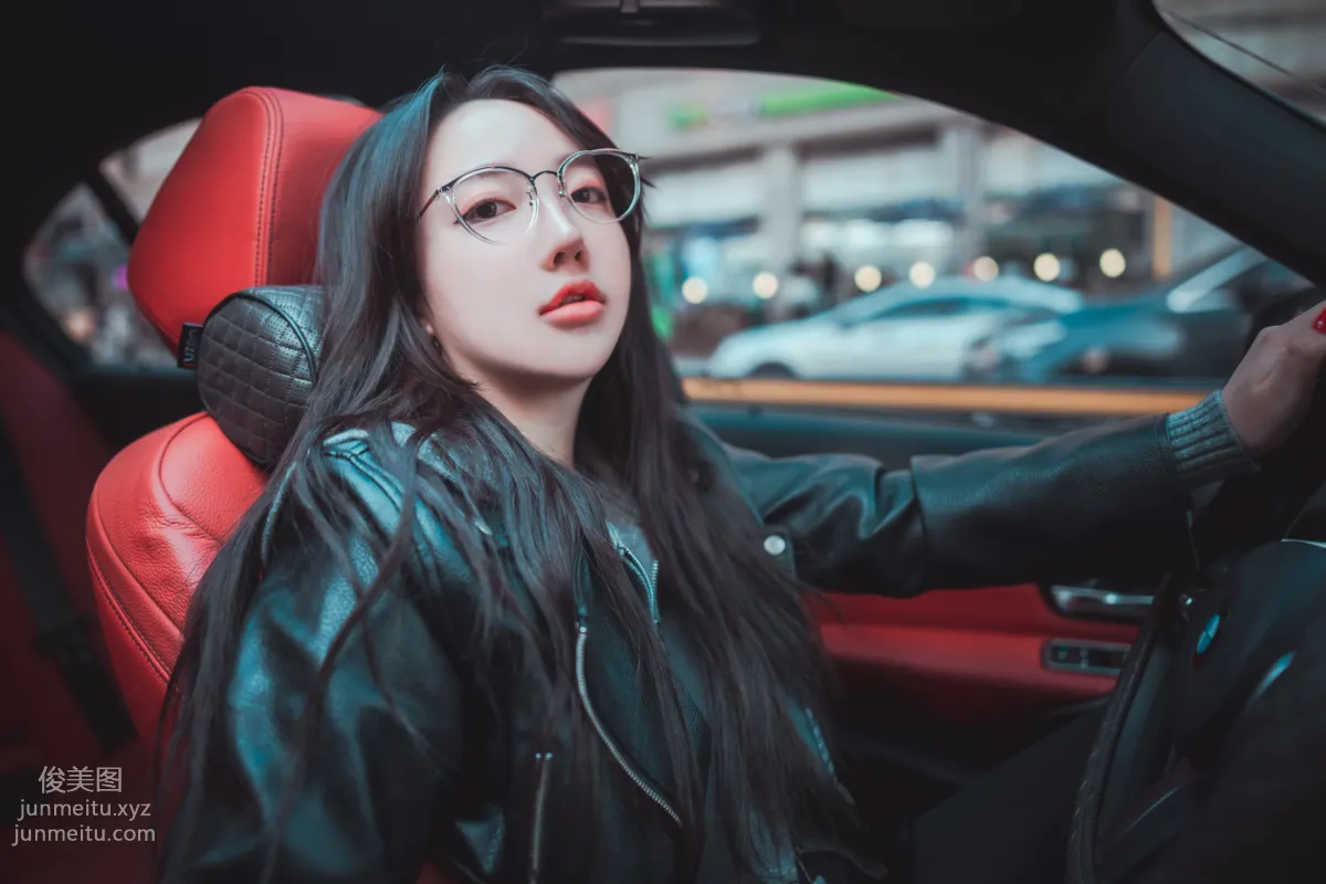 266.DJAWA Photo — NO.296 Yeeun (손예은) - Drive My Car [90P] 20