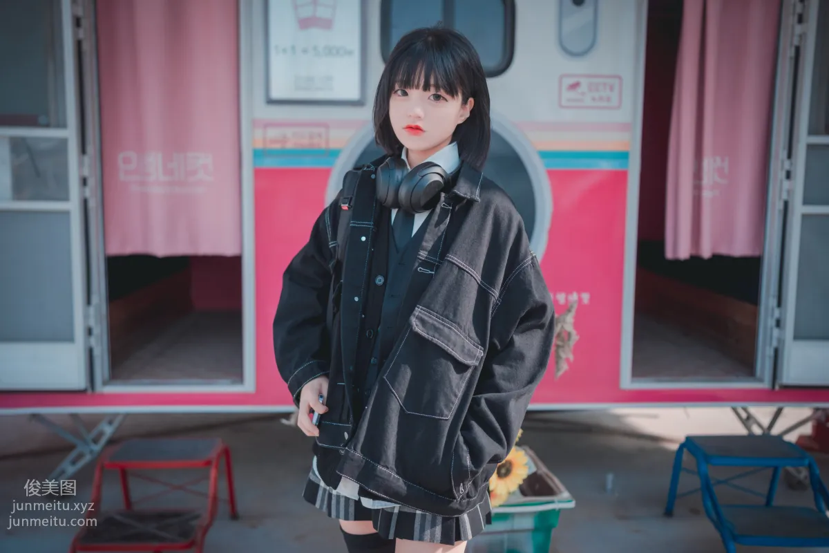 303.DJAWA Photo - Jenny（정제니）Theme Park Girl [162P] 6