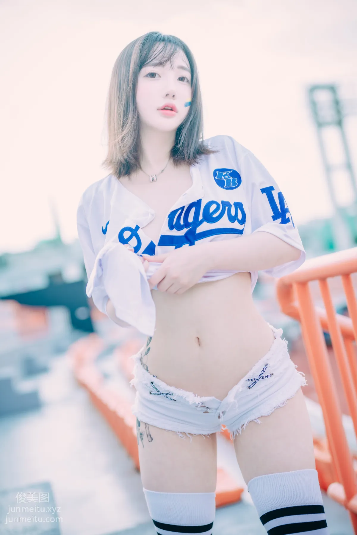305.[DJAWA] YeEun - Cheer Up in the Summer [126P] 99