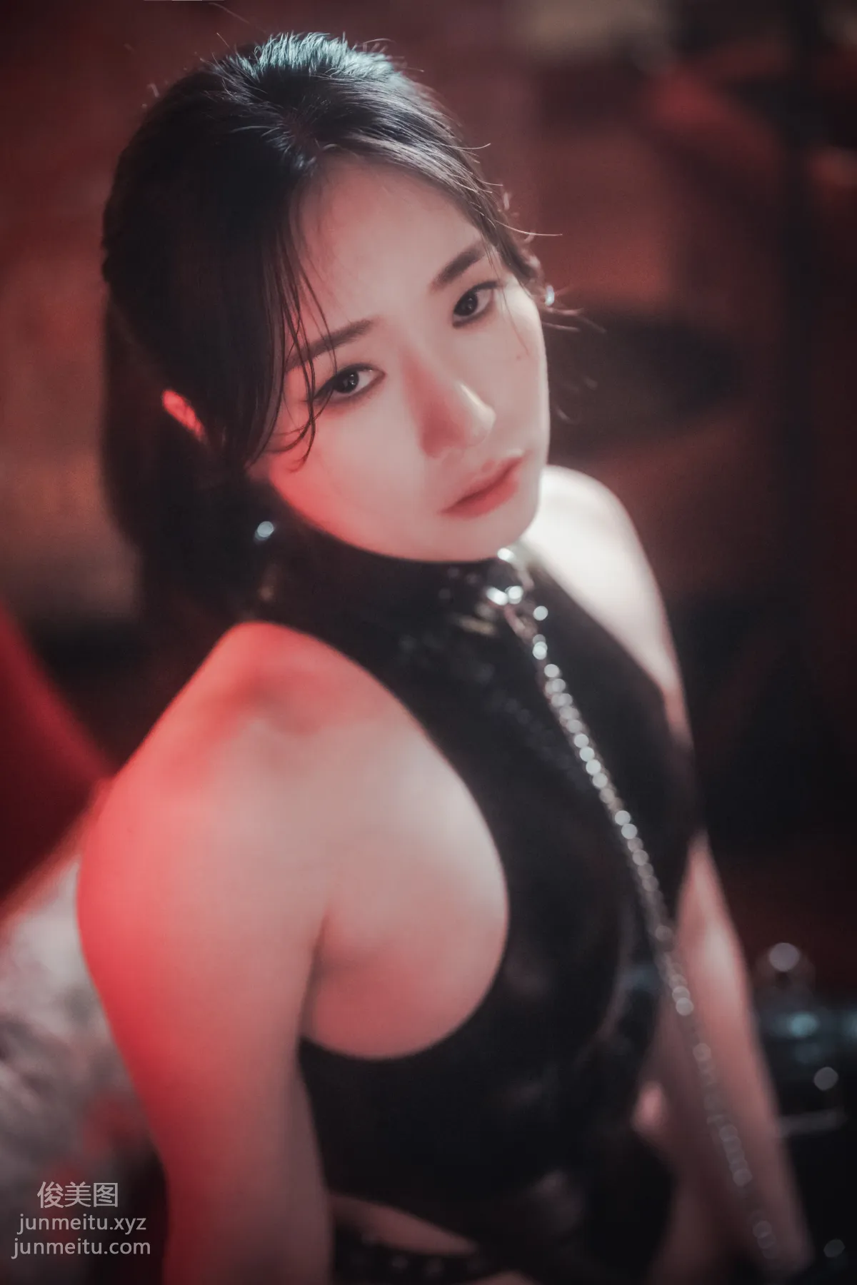 319.DJAWA Photo – PIA (피아) Cling to Latex [143P] 35