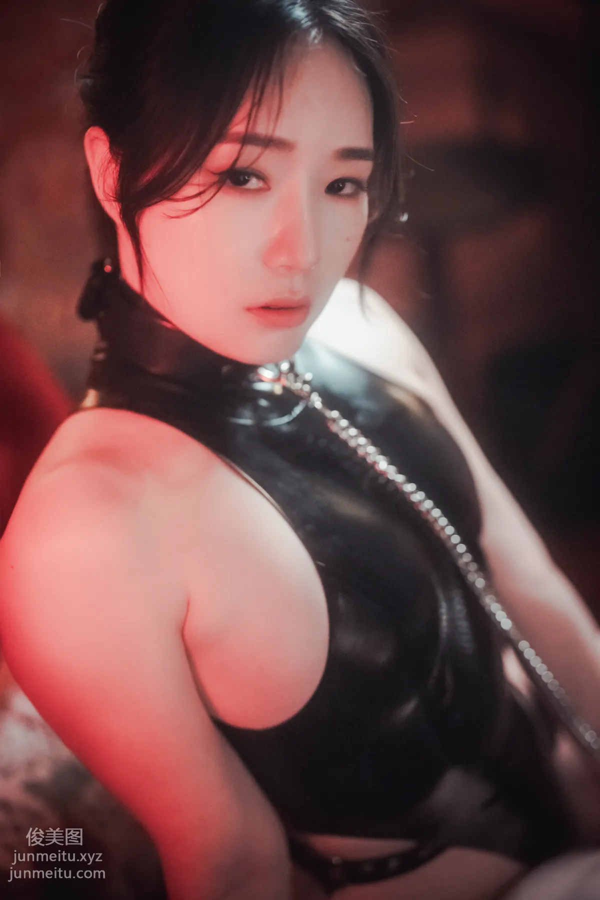 319.DJAWA Photo – PIA (피아) Cling to Latex [143P] 36